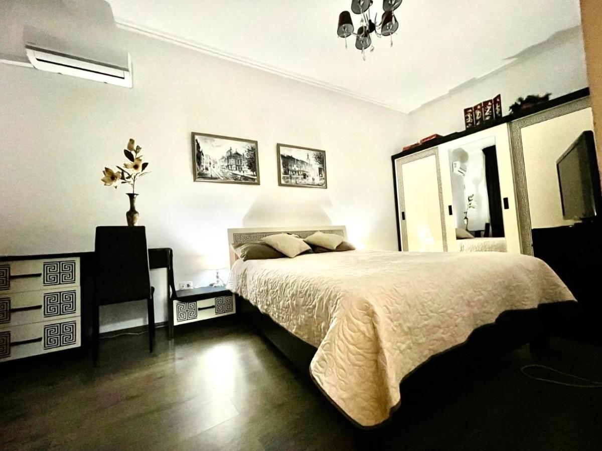 V&O Whitechocolateapt 800 M To Opera Lwów Zewnętrze zdjęcie